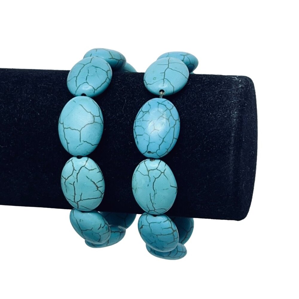 Vintage Pair Of Faux Turquois Stretch Bracelets (5525)